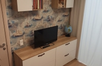 Белый комод