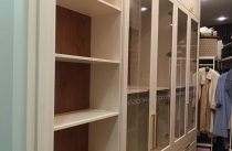 Светлая гардеробная