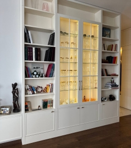 Витрина с подсветкой