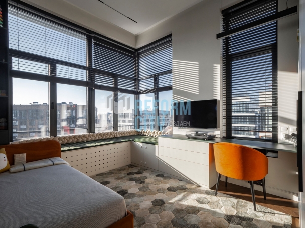 Стол подоконник